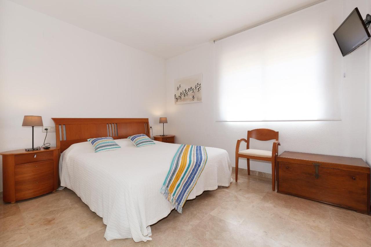 Uhc Arinsal Family Complex
