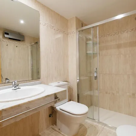 Uhc Arinsal Family Complex Apartment Salou Exterior photo