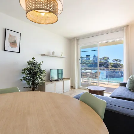 Uhc Arinsal Family Complex Apartment Salou Room photo